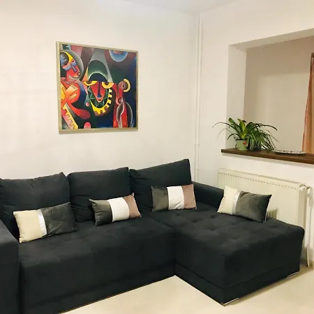 Apartment Modern Near Center *